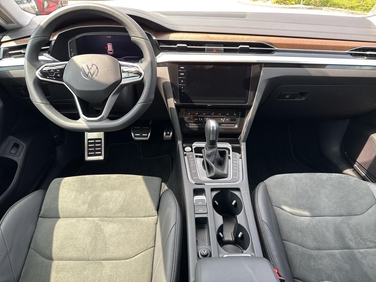 Volkswagen Arteon SB Elegance TSi DSG Keyless Access Black