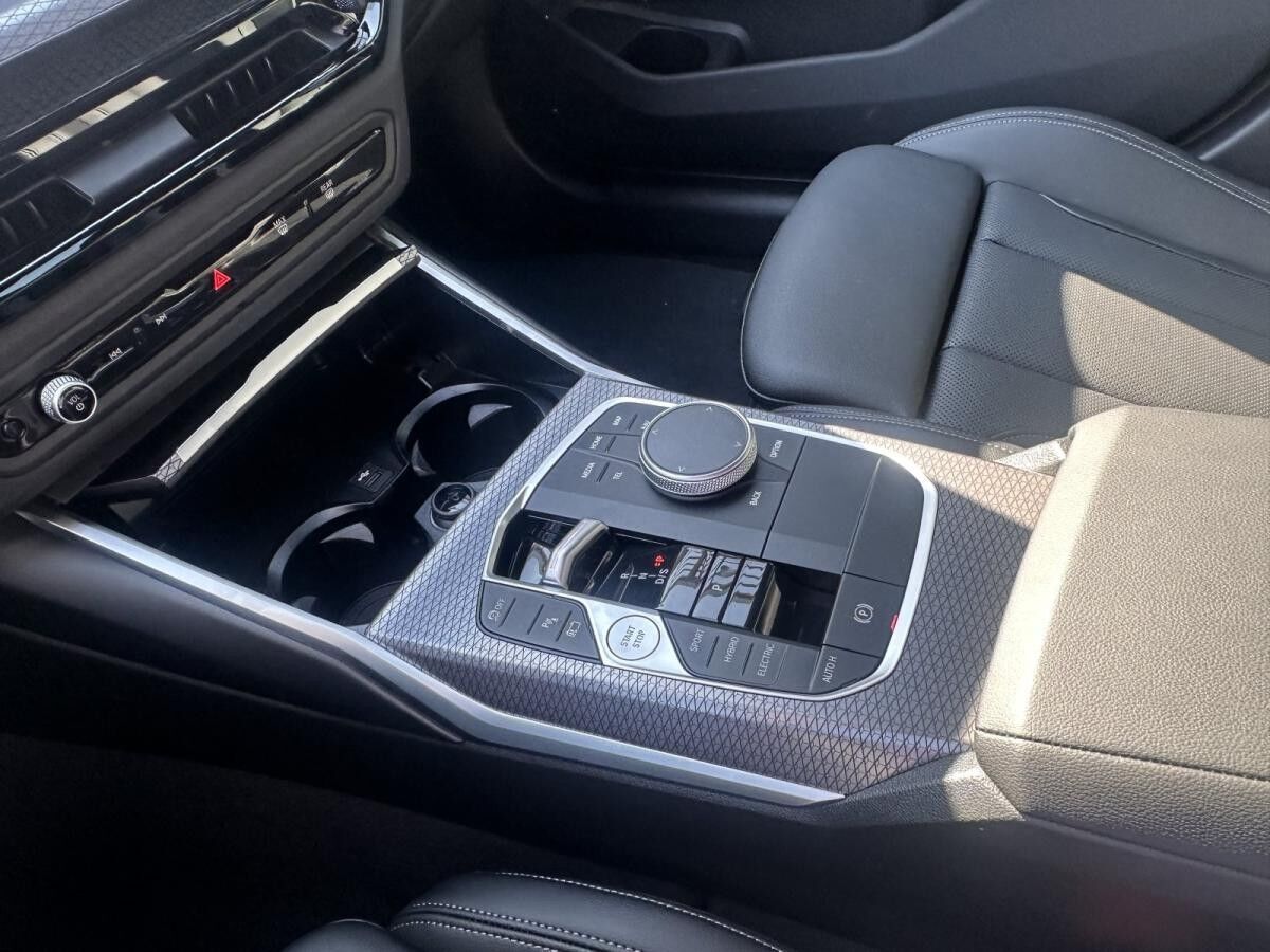 BMW 330 e xDrive M Sport //Leas.ab EUR499,- inkl.o.SZ