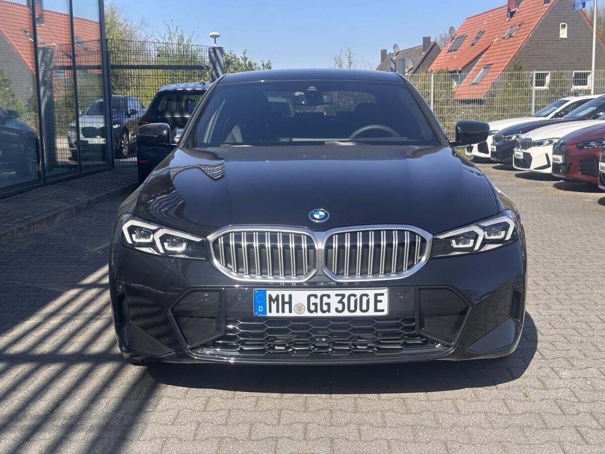 BMW 330 e xDrive M Sport //Leas.ab EUR499,- inkl.o.SZ