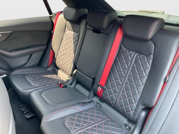 Audi SQ8 TFSI Competition Plus HD Matrix AHK Pano 360