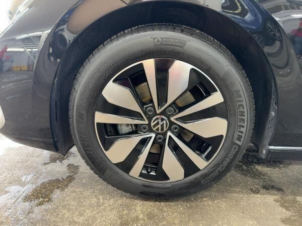 Volkswagen Golf Variant 1.5 eTSI DSG GOAL LED+ SFW AHK 360°