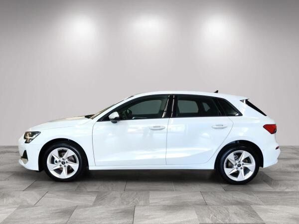 Audi A3 Sportback Advanced 30 TDI AHK/vC+/Nav+/01.30Garantie