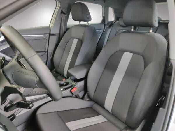 Audi A3 Sportback Advanced 30 TDI AHK/vC+/Nav+/01.30Garantie