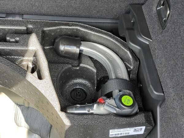 Audi Q2 35 TDI S-LINE+MATRIX+KAMERA+AHK+GRA+KEYLESS