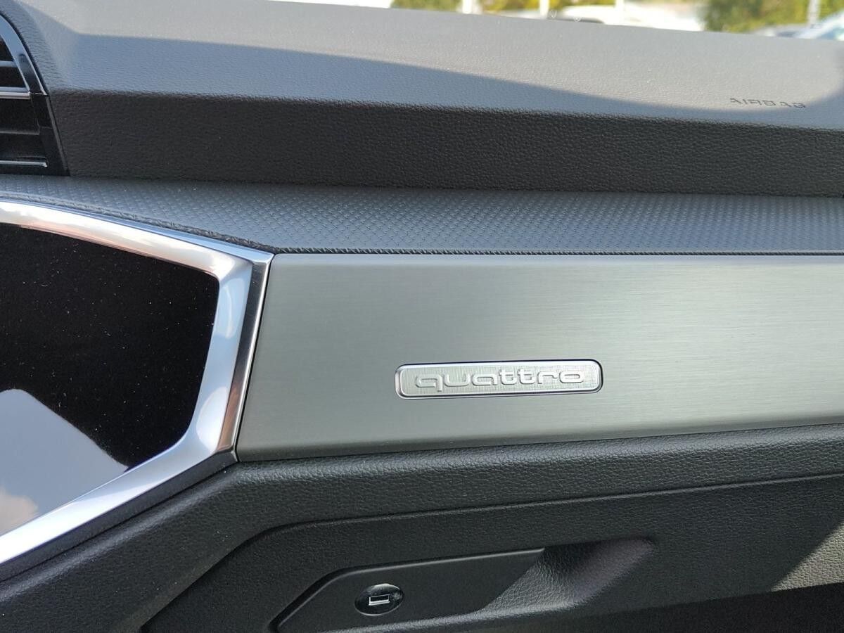 Audi Q3 40 TDI QUATTRO+S-LINE+AHK+NAVI+KAMERA+LED