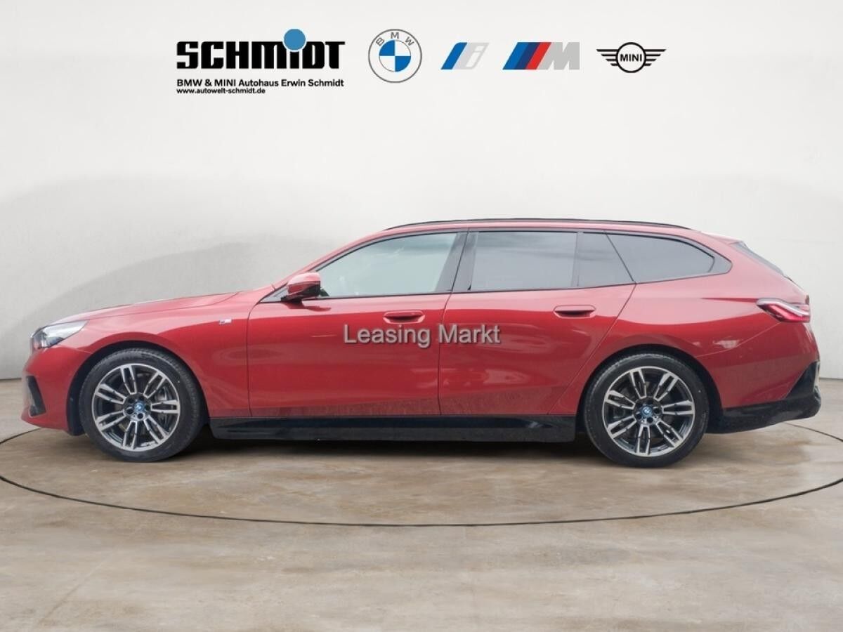 BMW i5 xDrive40 Touring M Sport / NP= 99.150,- / AHK