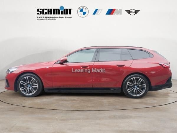 BMW i5 xDrive40 Touring M Sport / NP= 99.150,- / AHK