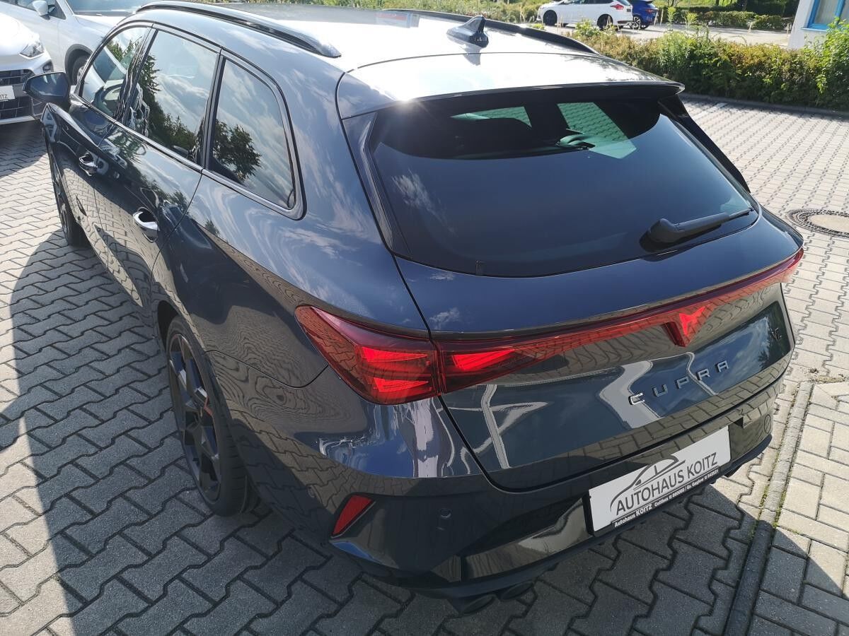 Cupra Leon 2.0 TSI 245 kW 4Drive VZ SENNHEISER HD-Matrix-LED