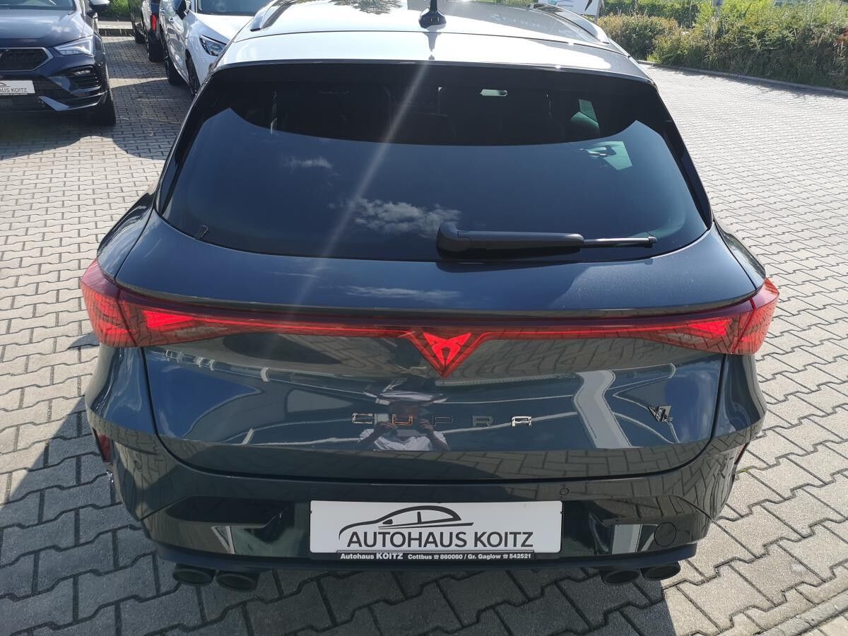 Cupra Leon 2.0 TSI 245 kW 4Drive VZ SENNHEISER HD-Matrix-LED