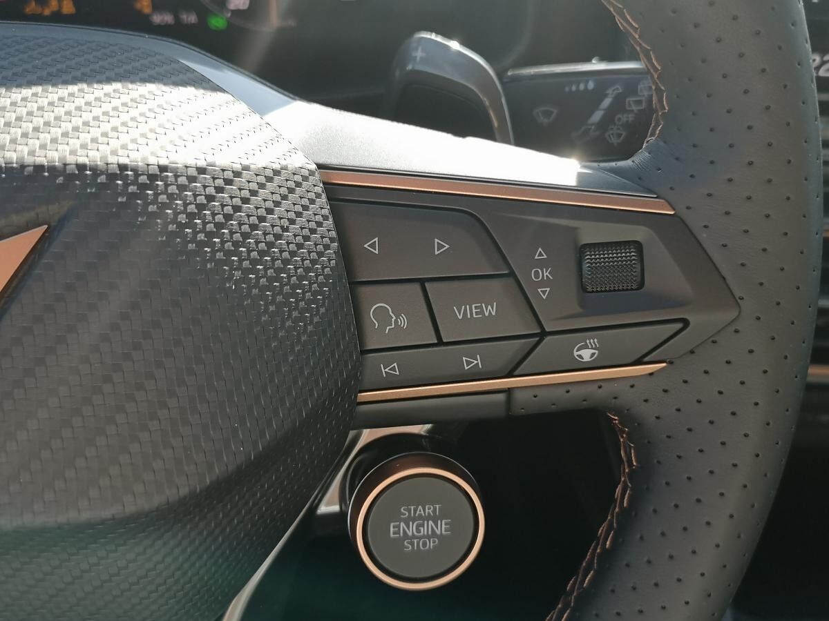 Cupra Leon 2.0 TSI 245 kW 4Drive VZ SENNHEISER HD-Matrix-LED