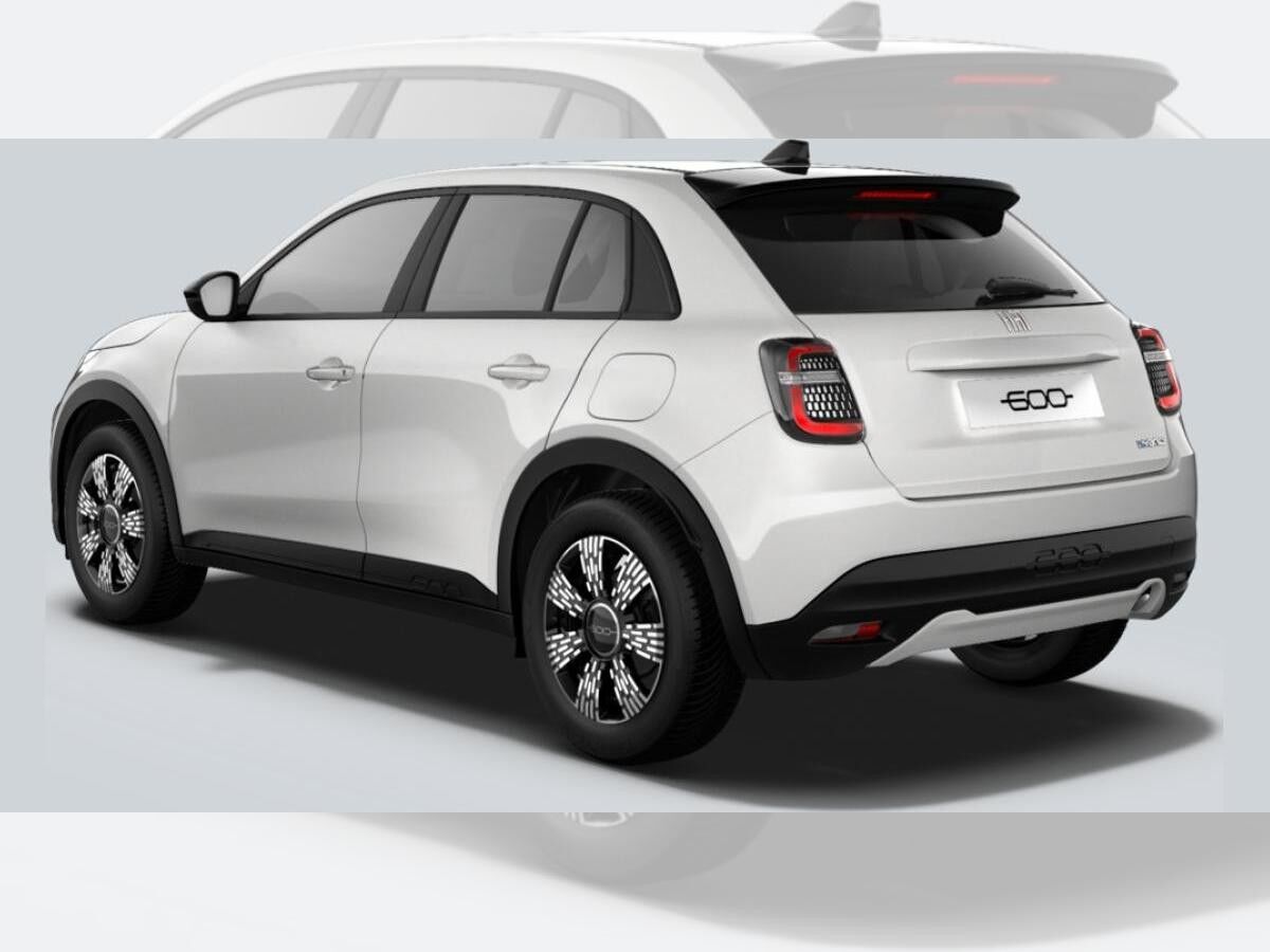 Fiat 600 Mild Hybrid / Benzin / Neu / Business Edition/  Inkl. 17" LM mit Allwetterbereifung