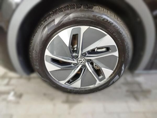 Volkswagen ID.5 Pro mit Entertainment-Paket Navi Digitaler Radioempfang DAB+ IQ.LIGHT - LED-Matrix-Scheinwerfer