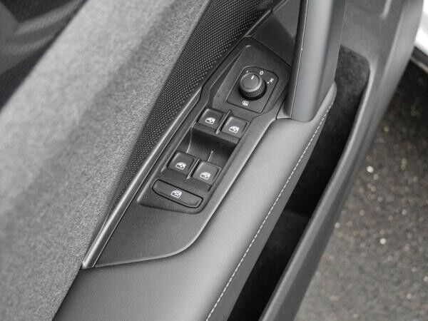 Volkswagen Tiguan 1.5 eTSI AHK LED Navi SideAssist