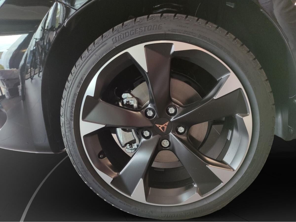 Cupra Leon 1.5 eTSI DSG Sitzheizung