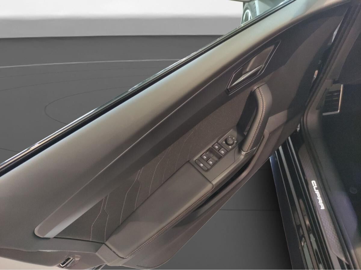 Cupra Leon 1.5 eTSI DSG Sitzheizung