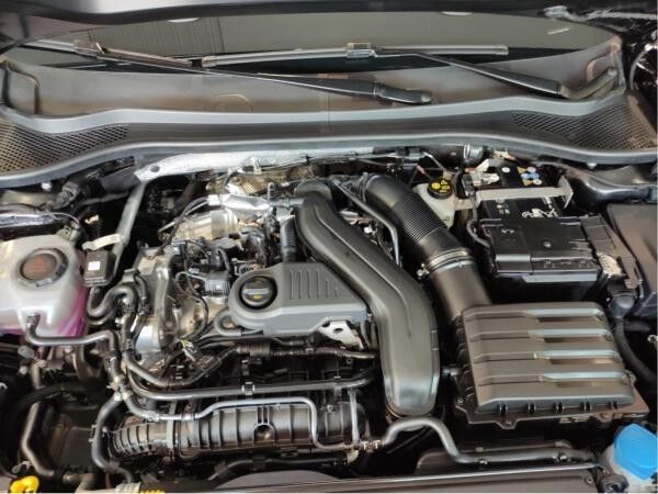 Cupra Leon 1.5 eTSI DSG Sitzheizung