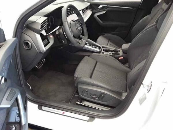 Audi A3 Sportback 30 TFSI S line *Navi*Business*AHK*