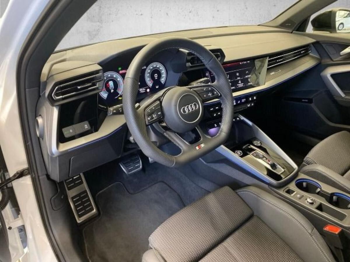 Audi A3 Sportback 30 TFSI S line *Navi*Business*AHK*