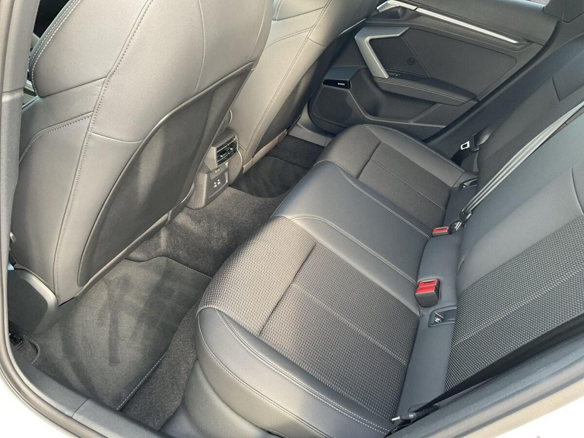 Audi A3 Sportback 30 TFSI S line *Navi*Business*AHK*