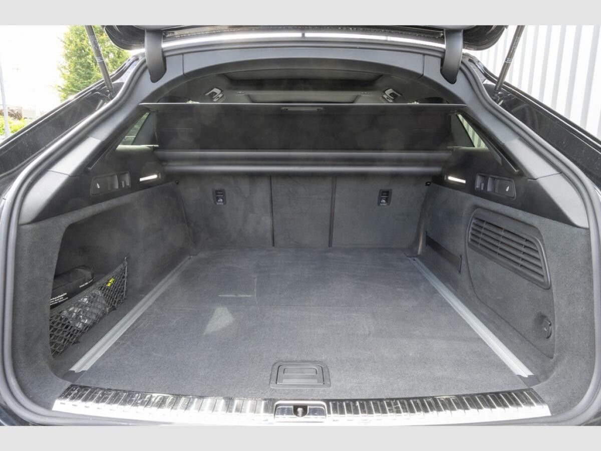 Audi RS6 All Black/B+O Advanced/RS-AGA/Pano/Laser/HuD/ACC/22Zoll