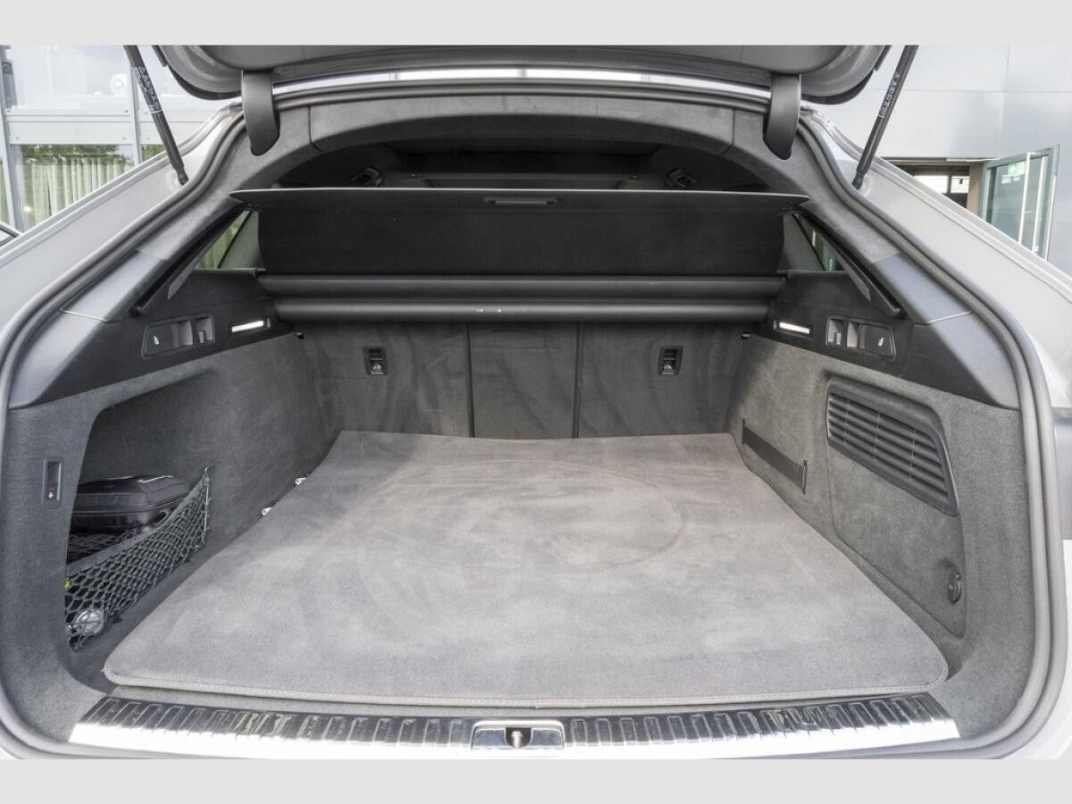 Audi RS6 Black+/B+O Advanced/RS-AGA/Pano/Laser/HuD/ACC/22Zoll/360°