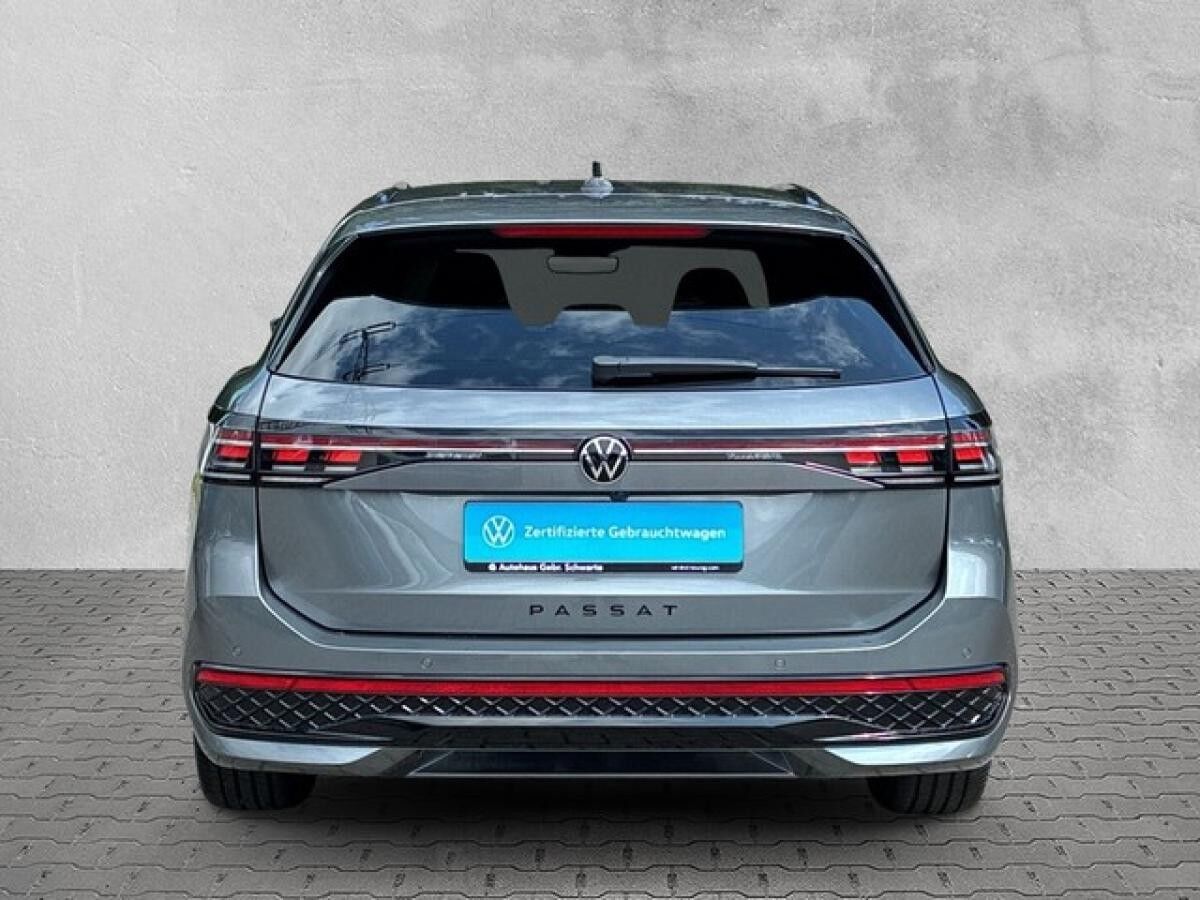 Volkswagen Passat Variant 1,5 TSI eHybrid R-Line AHK+NAVI+