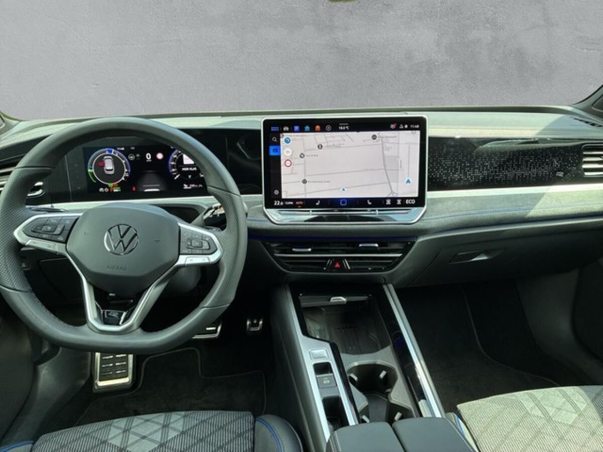 Volkswagen Passat Variant 1,5 TSI eHybrid R-Line AHK+NAVI+