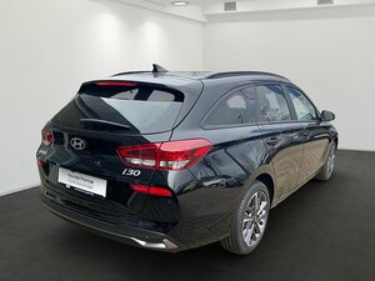 Hyundai i30 Kombi 1.5 T-GDI 48V-Hybrid DCT Advantage