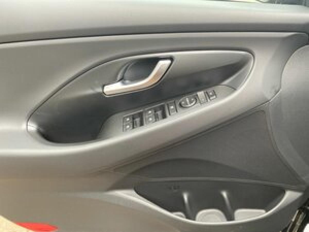 Hyundai i30 Kombi 1.5 T-GDI 48V-Hybrid DCT Advantage