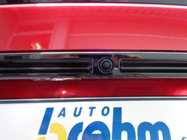Peugeot 2008 PureTech 130 EAT8 Allure (U)
