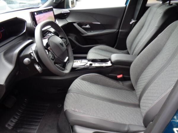Peugeot 2008 Hybrid 145 e-DSC Allure Navi Allwetterreifen