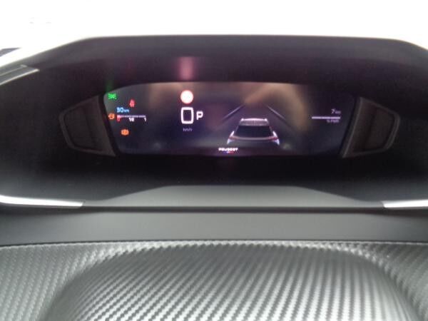 Peugeot 2008 Hybrid 145 e-DSC Allure Navi Kamera Sitzhz