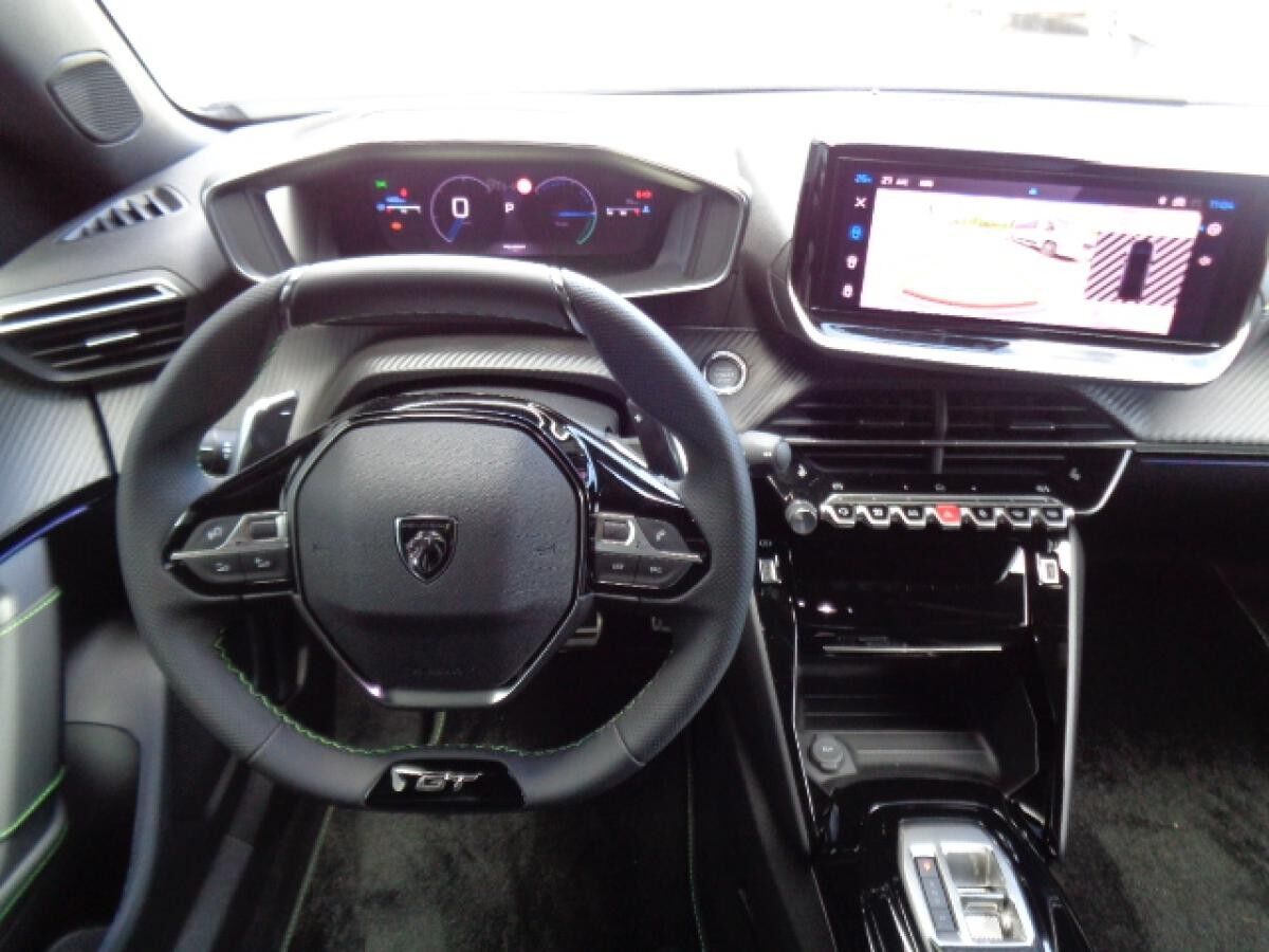Peugeot 2008 Hybrid 145 e-DSC GT Navi Alcantara