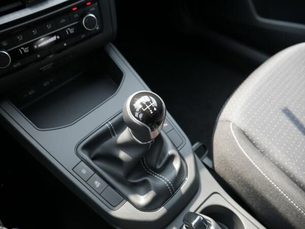 Seat Ibiza Road Edition 1.0 TSI SHZ KAMERA NAVI LED *SN32*