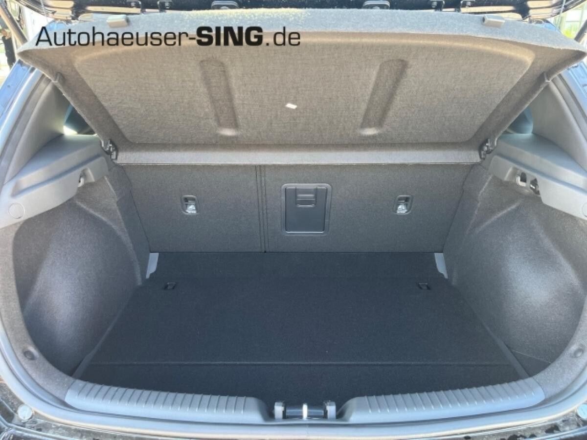 Hyundai i30 LED Kamera Digitales Cockpit PDCv+h NAV