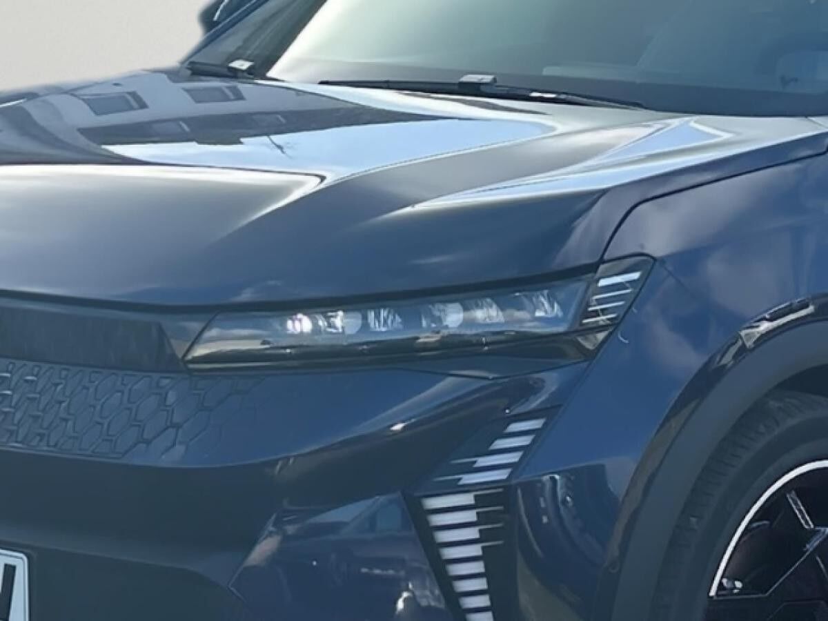 Renault Scenic E-Tech Iconic 220 Long Range Panorama*Keyless*LED*SHZ*uvm.