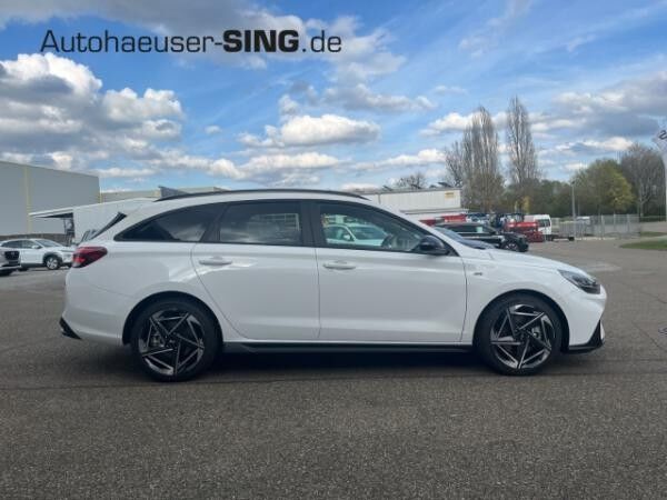 Hyundai i30 Kombi N-Line Mild-Hybrid LED Fernlichtass.
