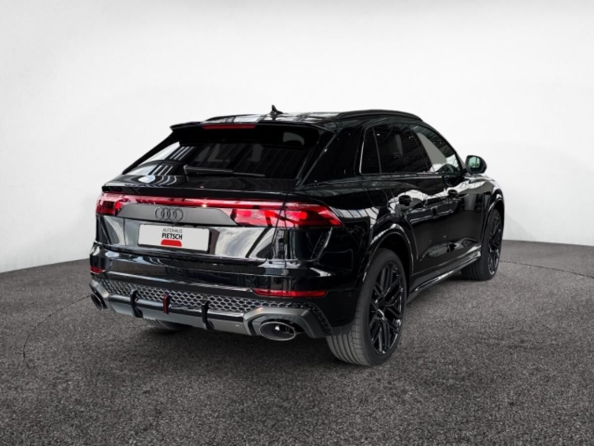 Audi RS Q8 performance B&O Laser 23"