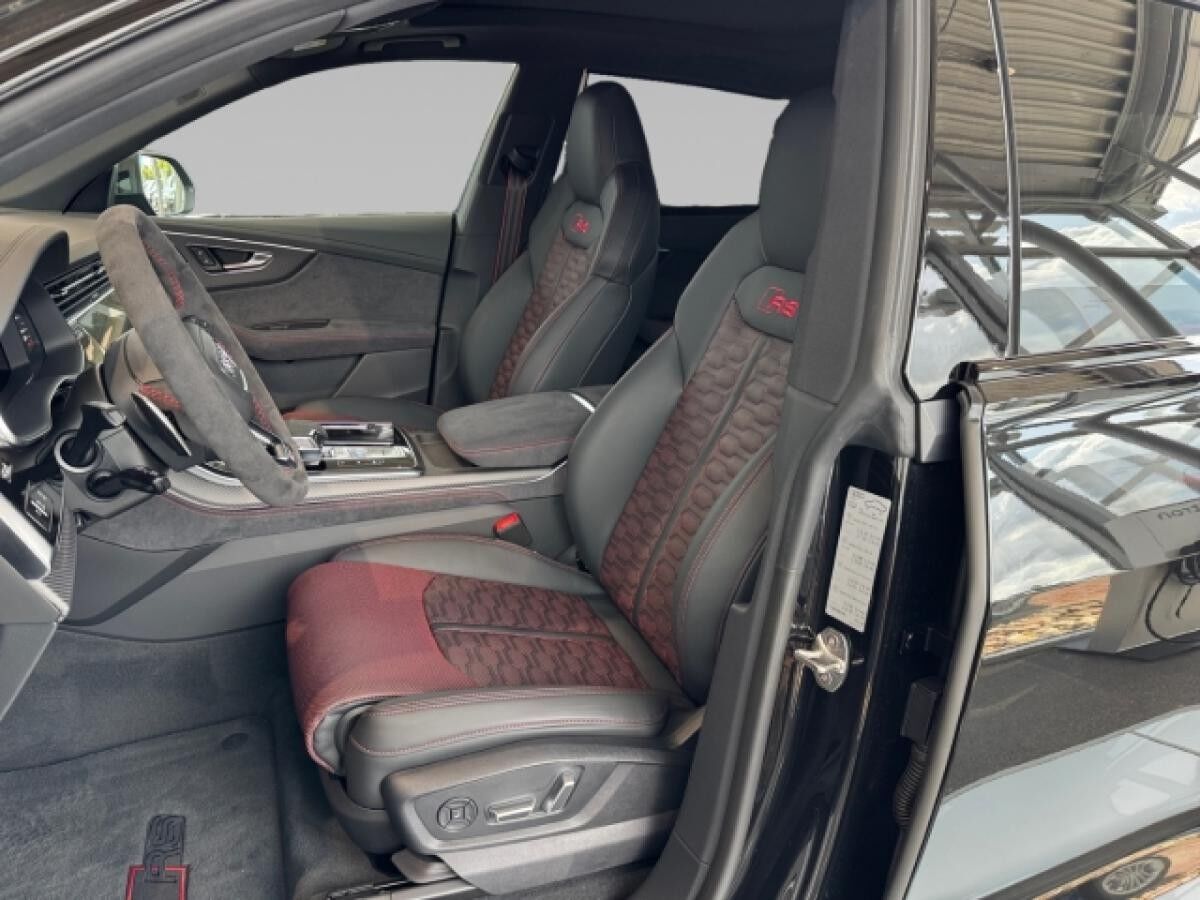 Audi RS Q8 performance B&O Laser 23"