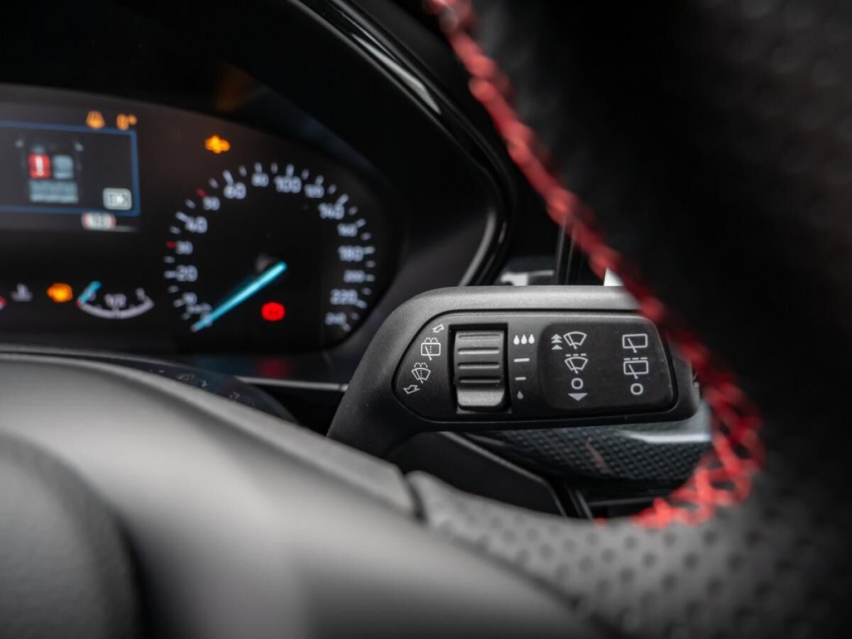 Ford Focus ST-LINE Turnier 1.0T MHEV LED*NAVI*FSH