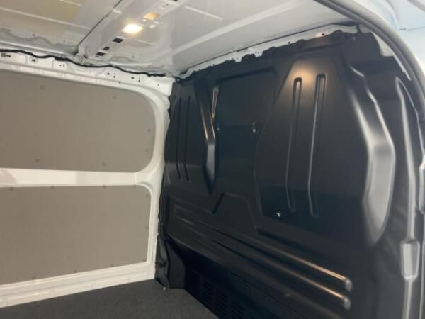 Volkswagen Transporter Kasten 2.0 TDI 81 KW * 5 Jahre Garantie* Klima* AHK