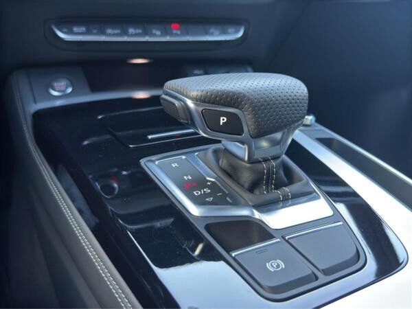 Audi Q5 45 TFSI quattro Feinnappa AHK Pano Matrix