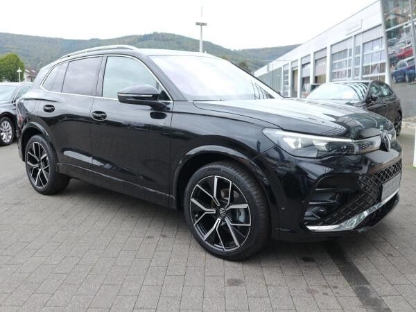 Volkswagen Tiguan R-Line 1,5 l eTSI OPF (150 PS) DSG*AHK*PANORAMA*HARMAN KARDON*STDHZG*