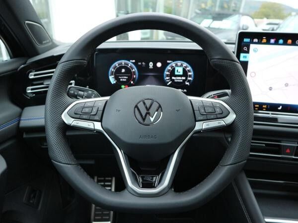 Volkswagen Tiguan R-Line 1,5 l eTSI OPF (150 PS) DSG*AHK*PANORAMA*HARMAN KARDON*STDHZG*