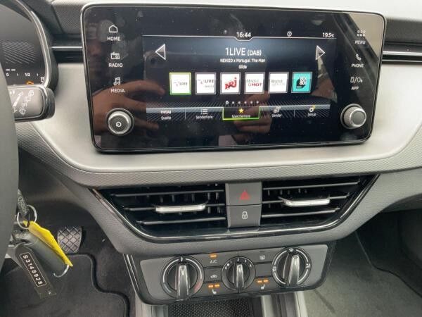 Skoda Kamiq SOFORT VERFÜGBAR! 1,0 TSI Klima Virtual LED PDC SHZ SpurH