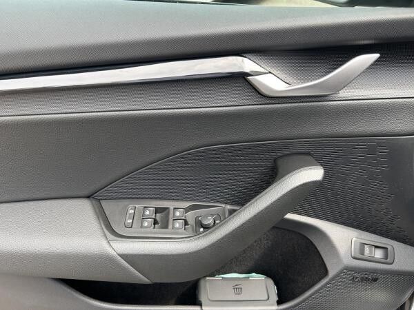 Skoda Octavia Combi RS SOFORT VERFÜGBAR Navi Pano Canton AHK 360