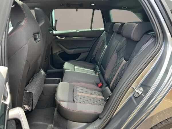 Skoda Octavia Combi RS SOFORT VERFÜGBAR Navi Pano Canton AHK 360