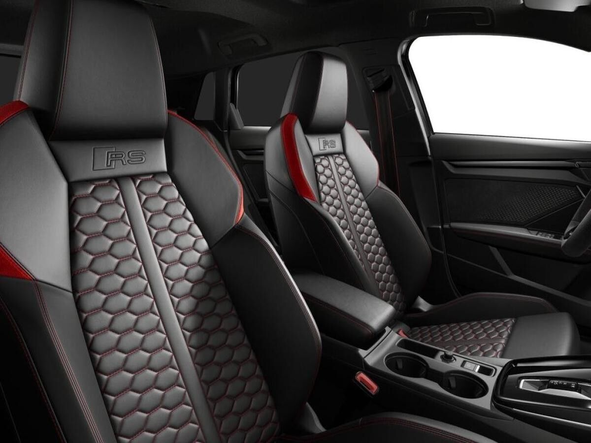 Audi RS3 RS 3 Sportback S tr. Vmax280 PANO Matrix S-Abgas