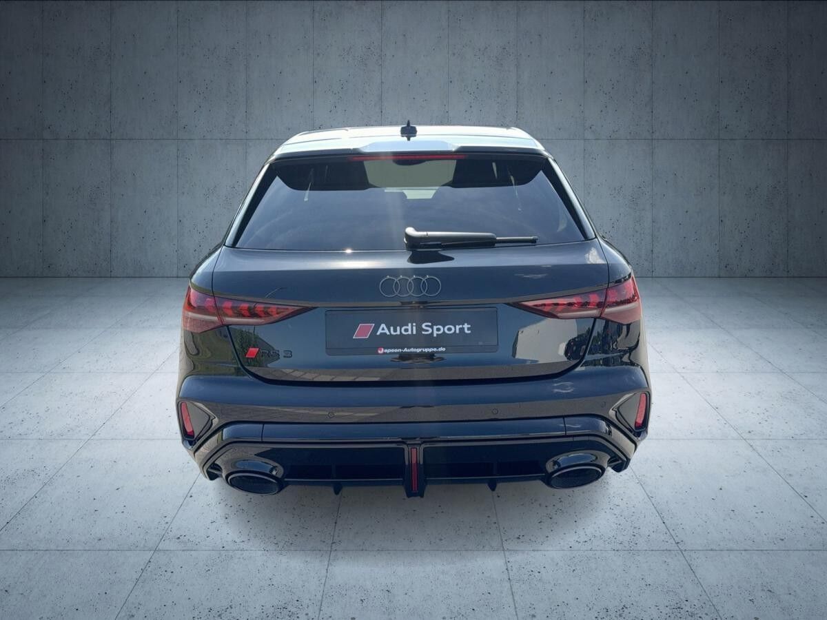 Audi RS3 RS 3 Sportback S tr. PANO RS-Abgas Matrix HUD