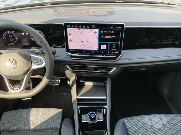 Volkswagen Tiguan R-Line 1.5 eHybrid DSG Kamera AHK Navi ACC Matrix-LED